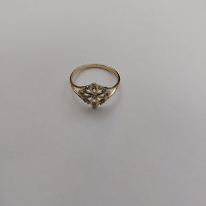 ANILLOS ANILLITO FIG NUDO DE BRUJA CON CIRCONIAS 10K TALLA 8 1.8 GR (NUEVO)