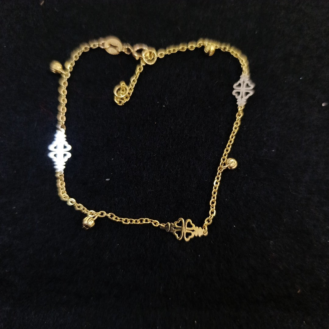 PULSERA ESPECIAL CON TREBOL 14K 18 CM 1.8 GR (NUEVO)