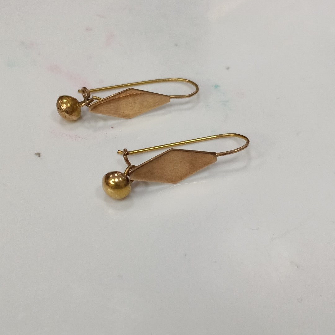 ARETES PAR ORO 8 K 1.4 GRMS (SEMINUEVO)