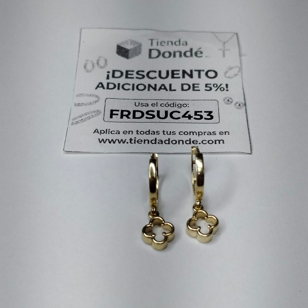 ARETES ARRACADAS CON DIJE 14K 2.4 GR (NUEVO)