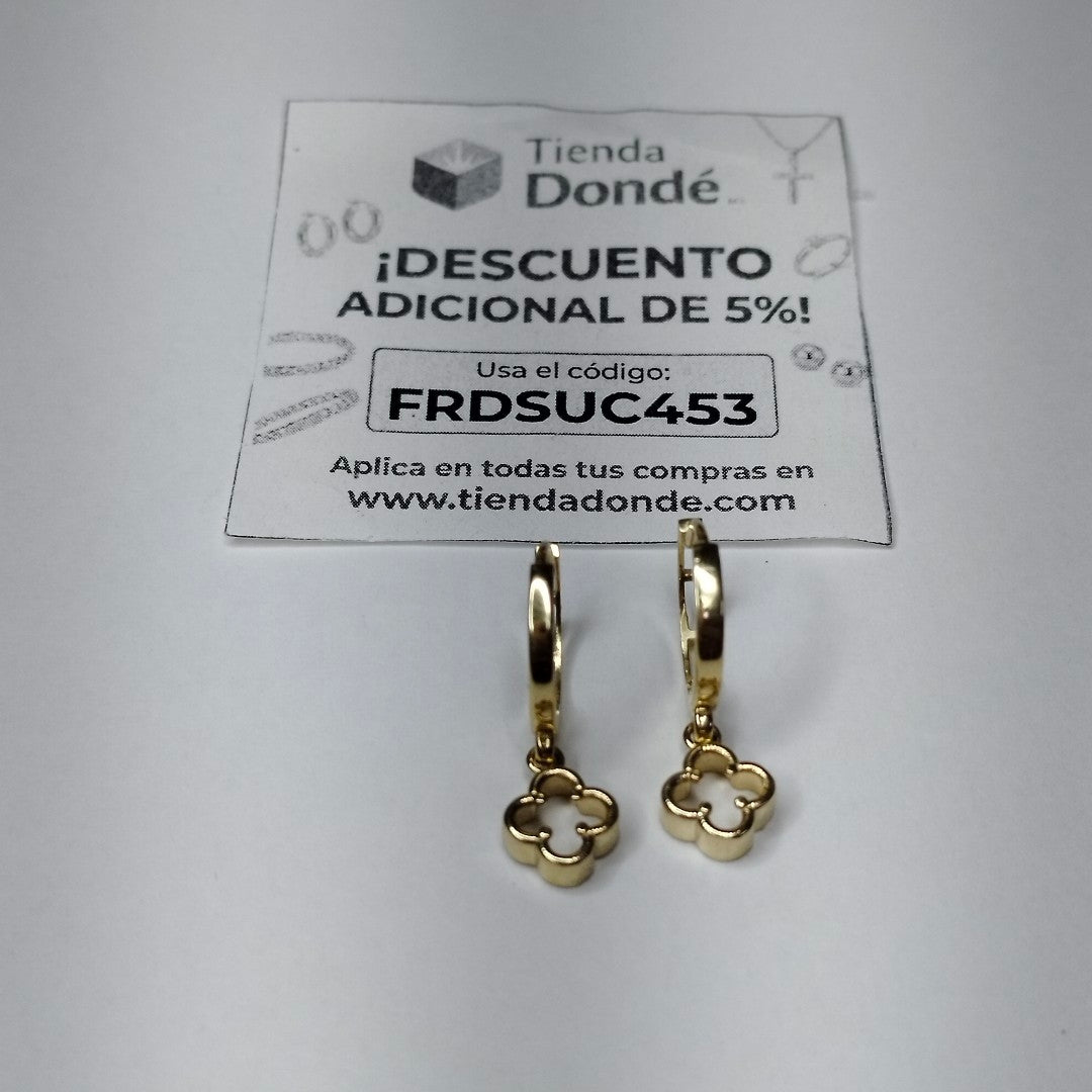 ARETES ARRACADAS CON DIJE 14K 2.4 GR (NUEVO)