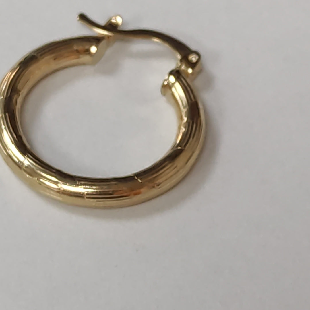 ARETES ARRACADAS 14K 2.7 GR (NUEVO)