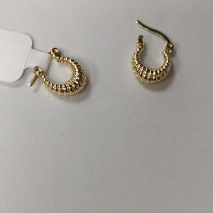 ARETES ARRACADA ESTRIADAS 14K 1.1 GR (NUEVO)