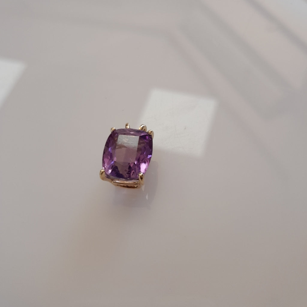 DIJE ORO 14 K 4.6 GRMS (SEMINUEVO)