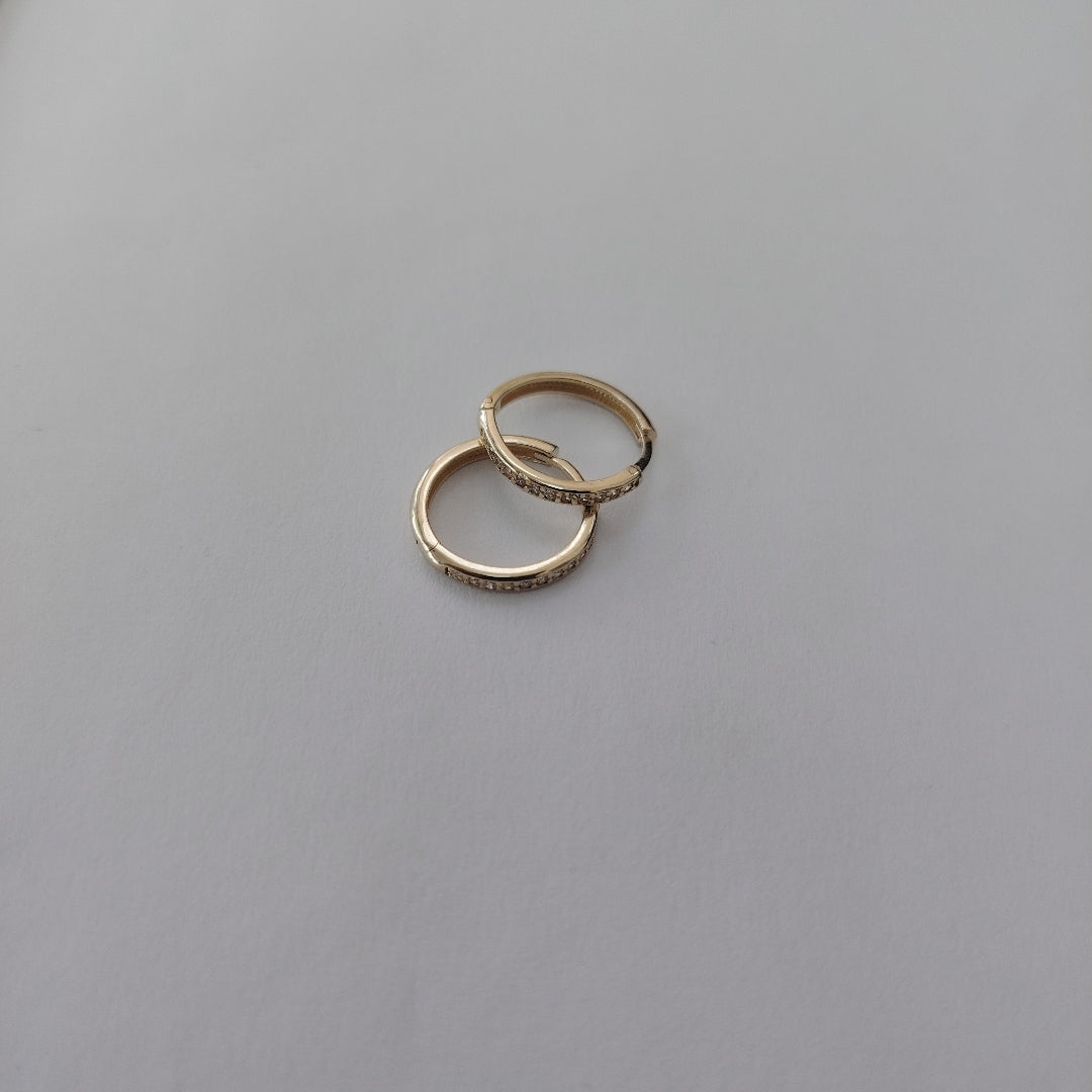 ARETES HUGGIES C CIRCONIA 14K 1.8 GR (NUEVO)