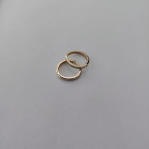 ARETES HUGGIES C CIRCONIA 14K 1.8 GR (NUEVO)