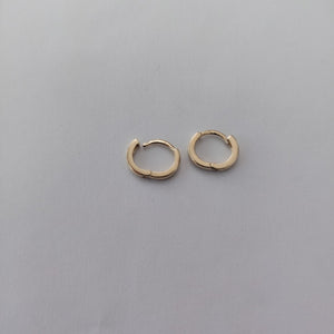 ARETES HUGGIE 14K 1.3 GR (NUEVO)