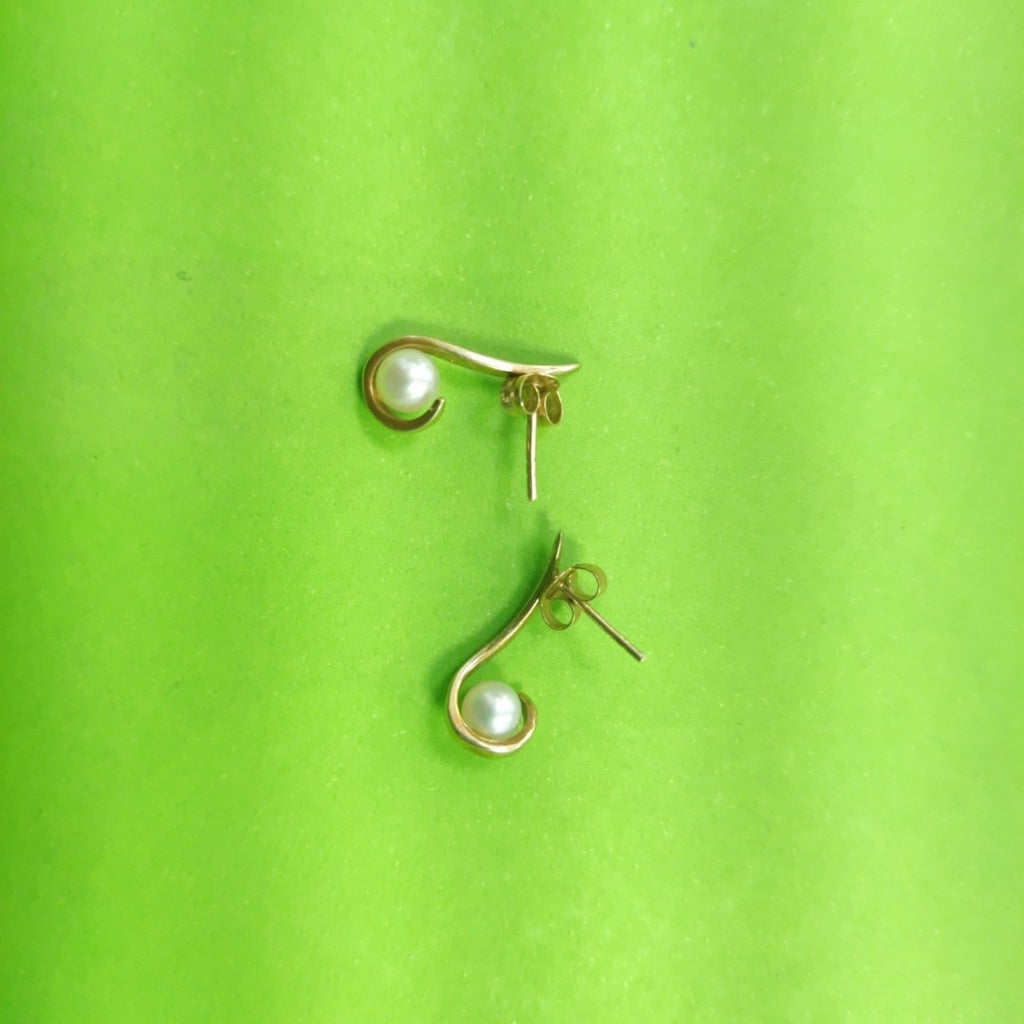 BROQUELES PAR ORO 14 K 1.4 GRMS (SEMINUEVO)