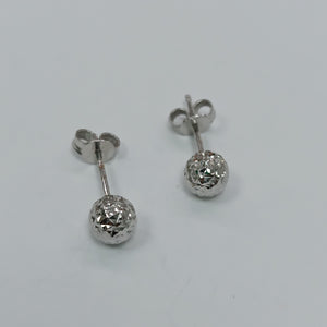 ARETES PAR ORO BLANCO 14 K 0,90 GRMS (SEMINUEVO)