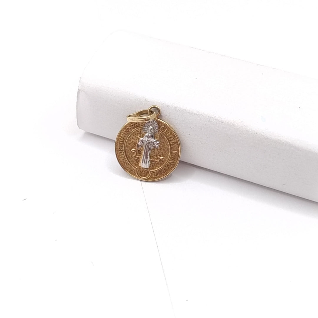 MEDALLA RELIGIOSA ORO 10 K 1.3 GRMS (SEMINUEVO)
