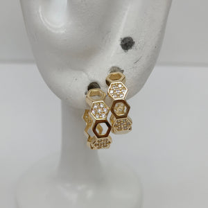ARETES HUGGIES HEXAGONALES C CIRCONIAS 14K 2.7 GR (NUEVO)