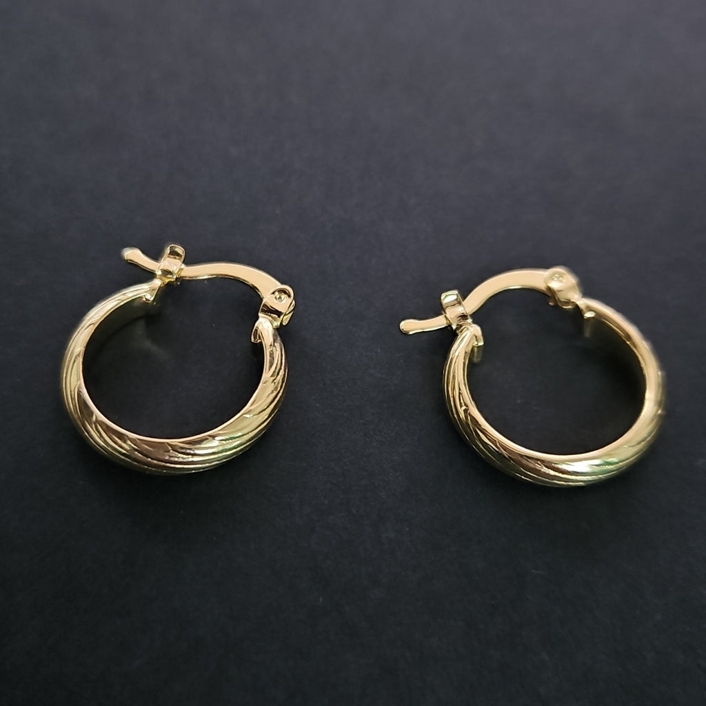 ARETES ARRACADA ASTRIADA 14K 1.7 GR (NUEVO)