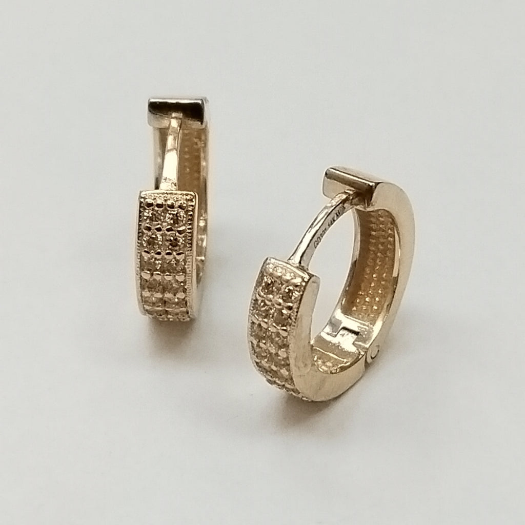 ARETES HUGGIES C CIRCONIAS 14K 2.2 GR (NUEVO)