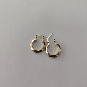 ARETES TEJIDO ARRACADAS FACETADAS 14K 1.8 GR (NUEVO)