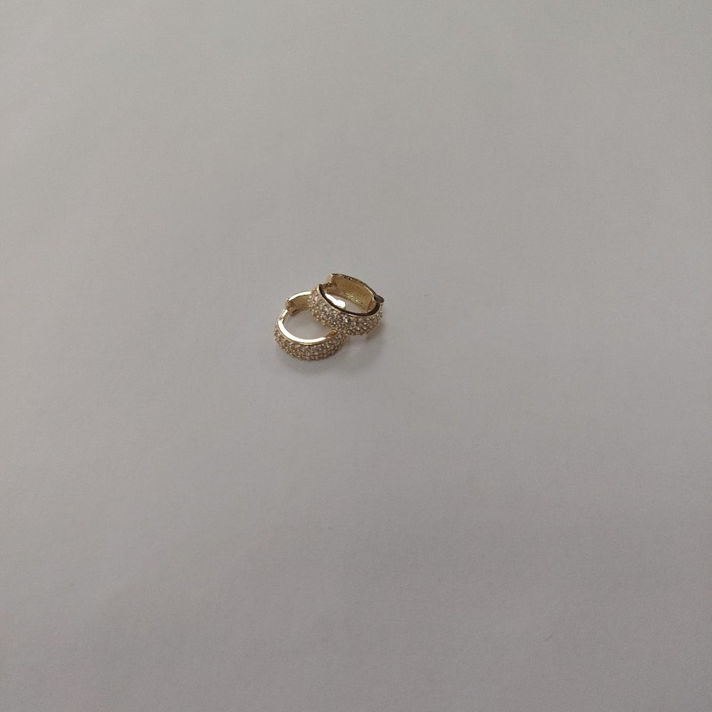 ARETES HUGGIE CON CIRCONIAS 14K 2.2 GR (NUEVO)