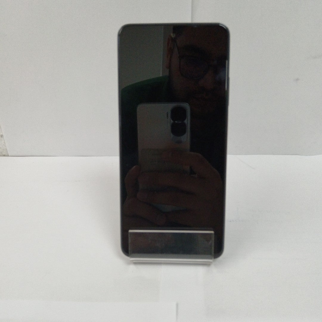 CELULAR OPPO A80 5G CPH2639 (2024) 256 GB 8 GB RAM (SEMINUEVO)