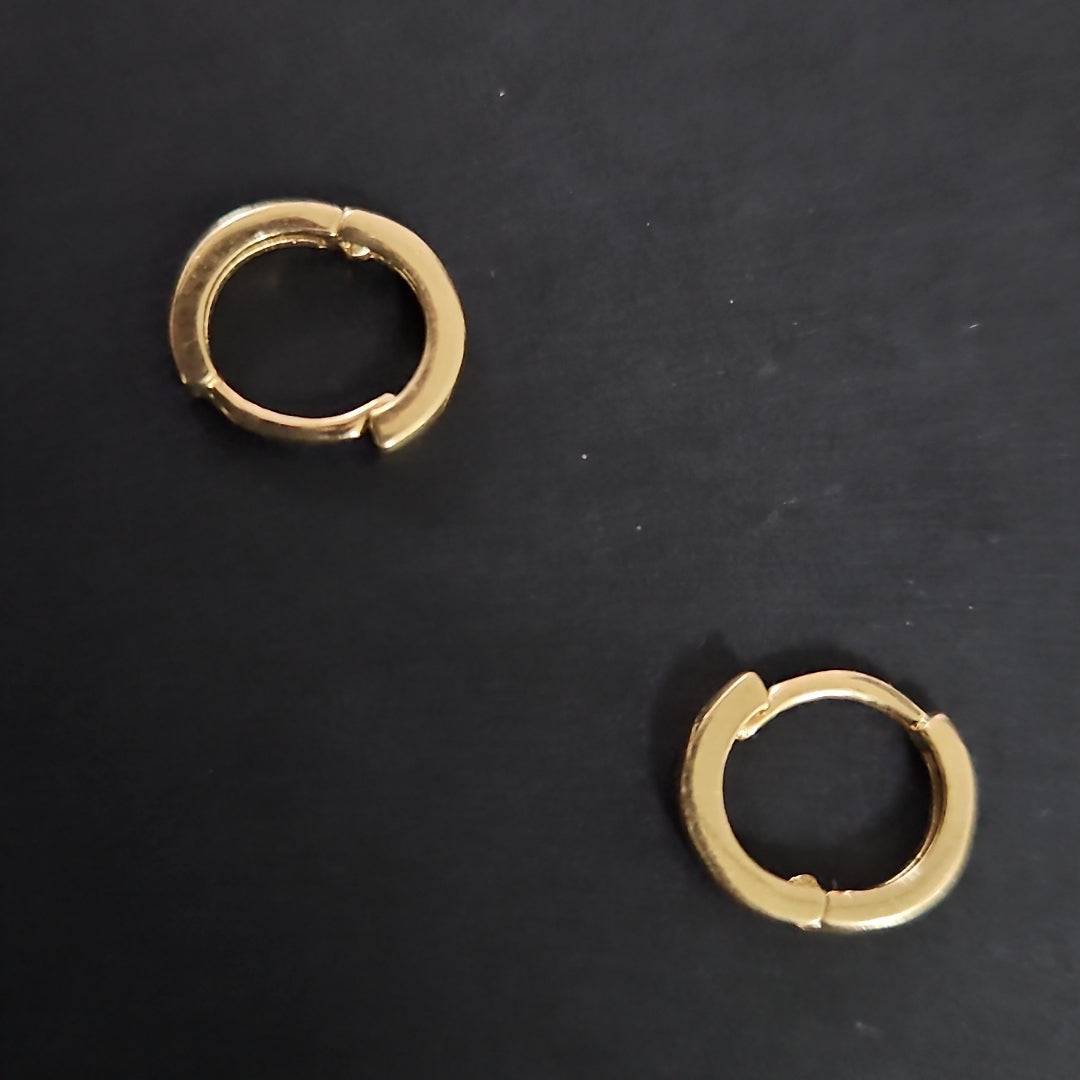 ARETES HUGGIE 14K 1.3 GR (NUEVO)