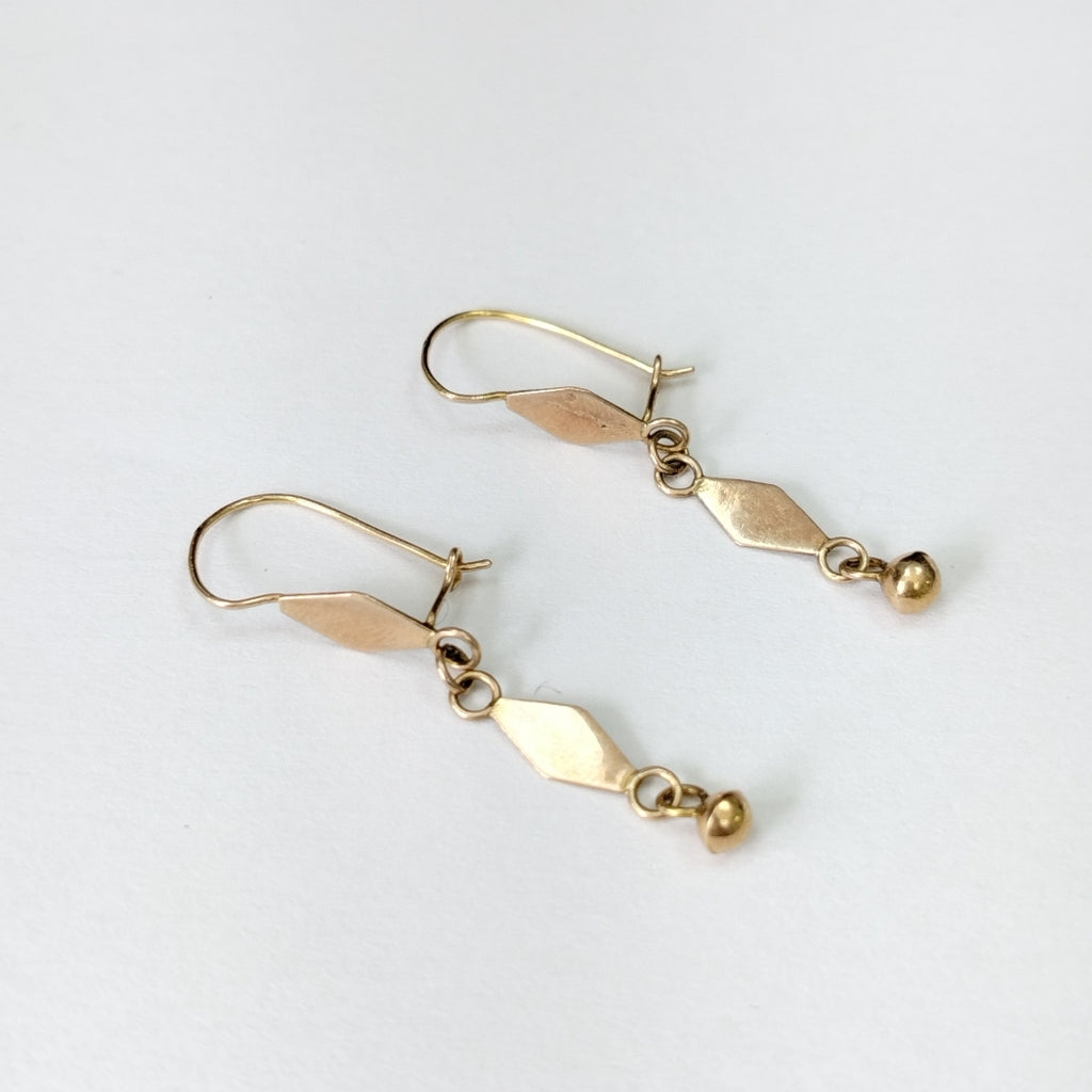 ARETES PAR ORO 8 K 1.2 GRMS (SEMINUEVO)