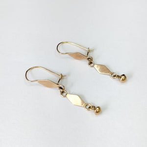 ARETES PAR ORO 8 K 1.2 GRMS (SEMINUEVO)