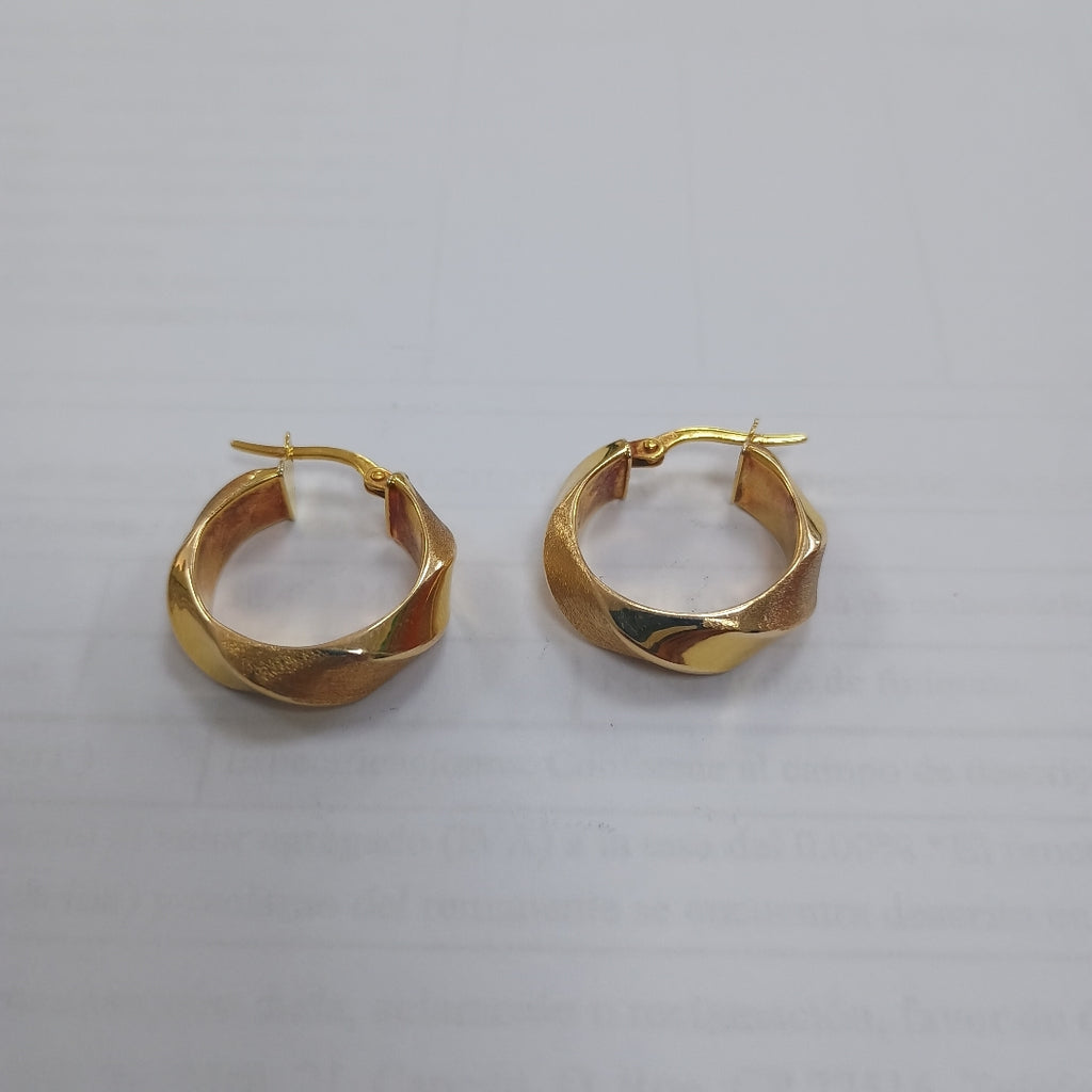 ARRACADAS PAR ORO 14 K 2.6 GRMS (SEMINUEVO)