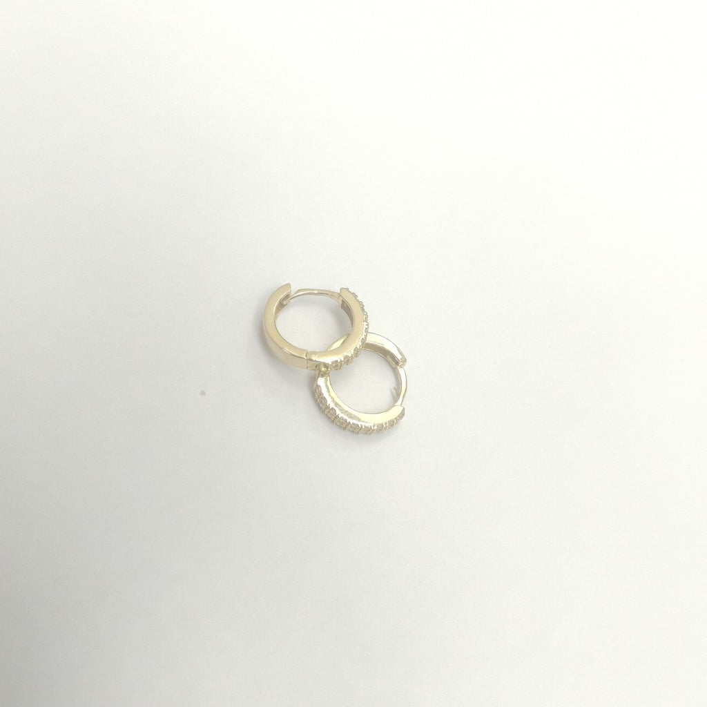 ARETES HUGGIES C CIRCONIA 14K 1.8 GR (NUEVO)