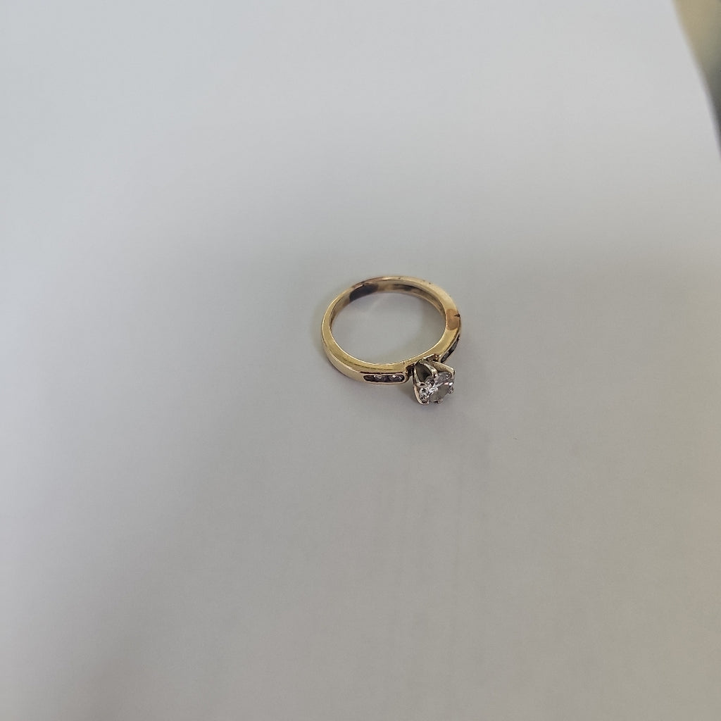 SOLITARIO ORO 14 K 2.4 GRMS (SEMINUEVO)