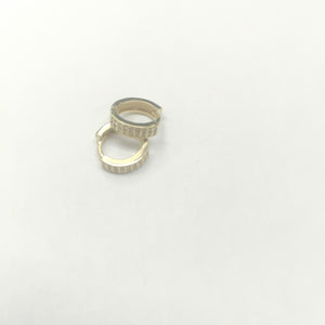 ARETES HUGGIES C CIRCONIAS 14K 2.3 GR (NUEVO)