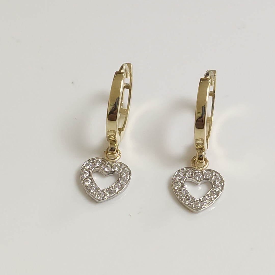 ARETES HUGGIES CON DIJE CORAZON Y CIRCONIAS 14K 2 GR (NUEVO)