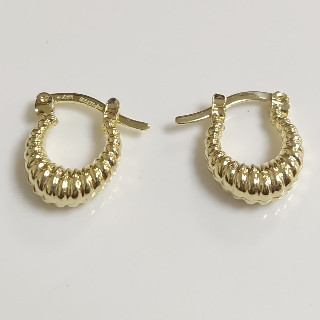 ARETES ARRACADA ESTRIADAS 14K 1.1 GR (NUEVO)