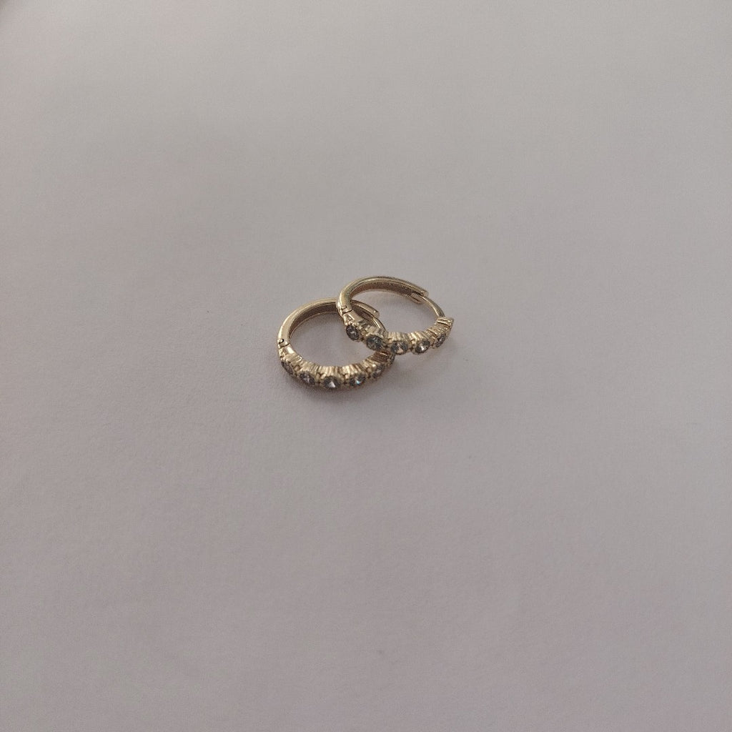 ARETES ARRACADA C CIRCONIAS 14K 2 GR (NUEVO)