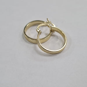 ARETES ARRACADA ASTRIADA 10K 1.8 GR (NUEVO)