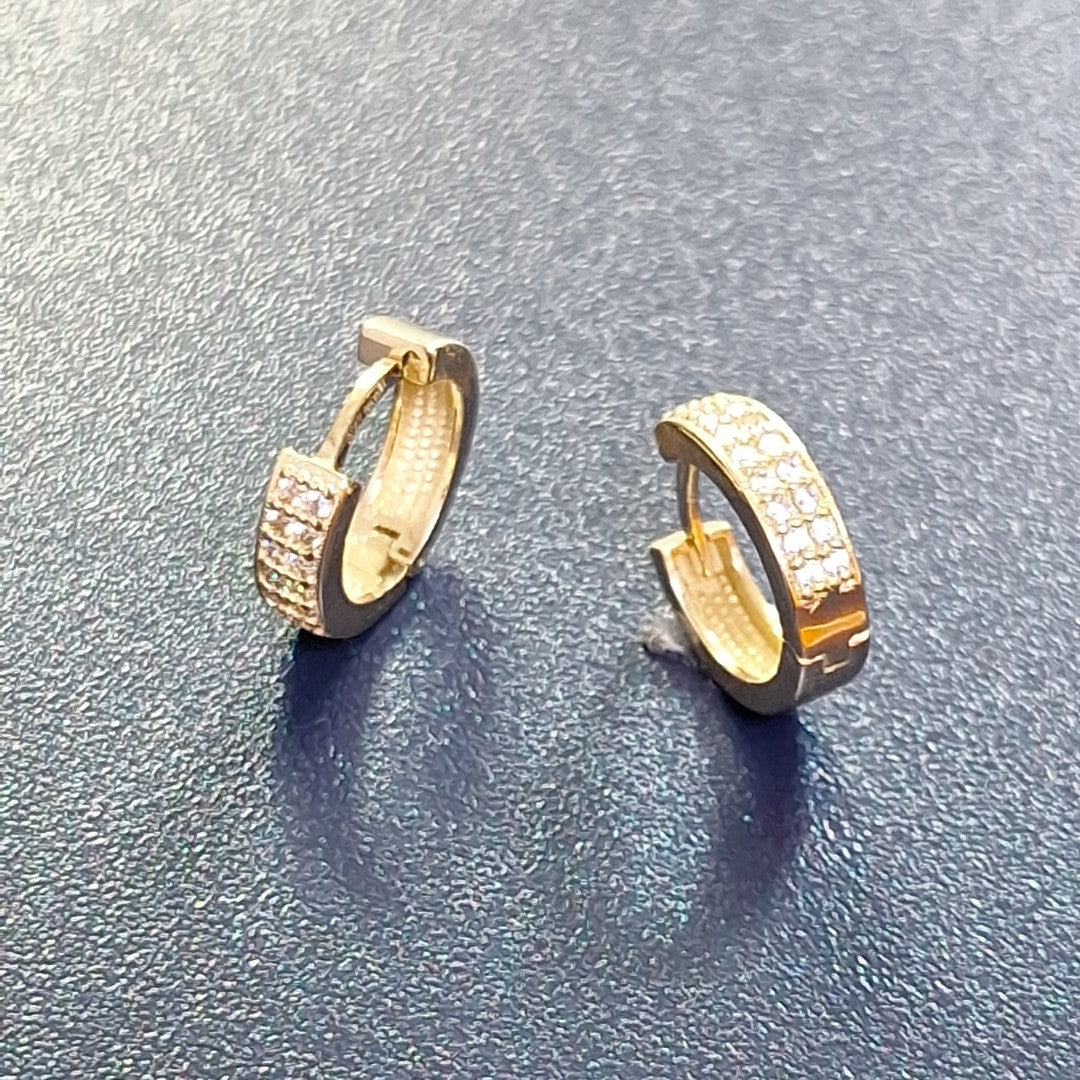 ARETES HUGGIES C CIRCONIAS 14K 2.2 GR (NUEVO)