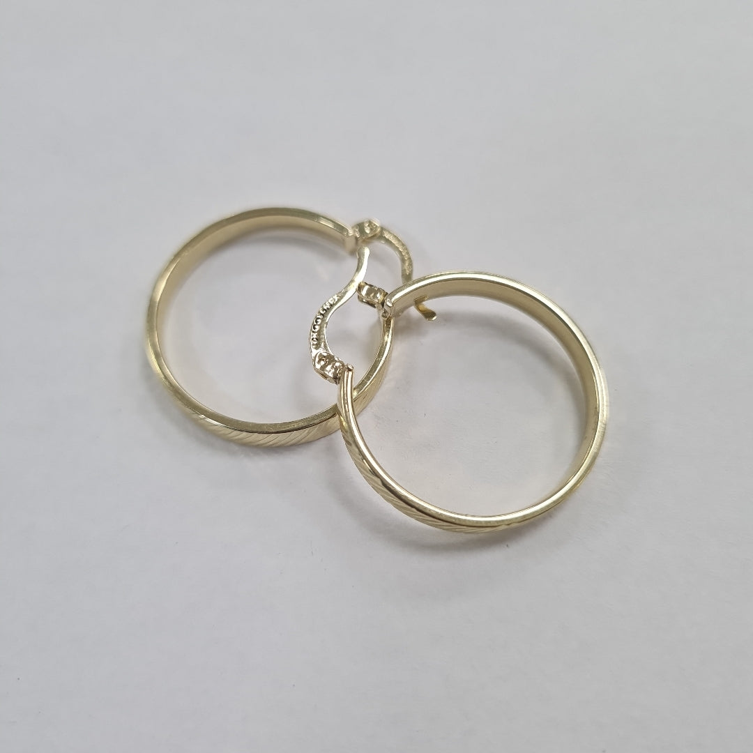 ARETES ARRACADA ASTRIADA 10K 2.4 GR (NUEVO)