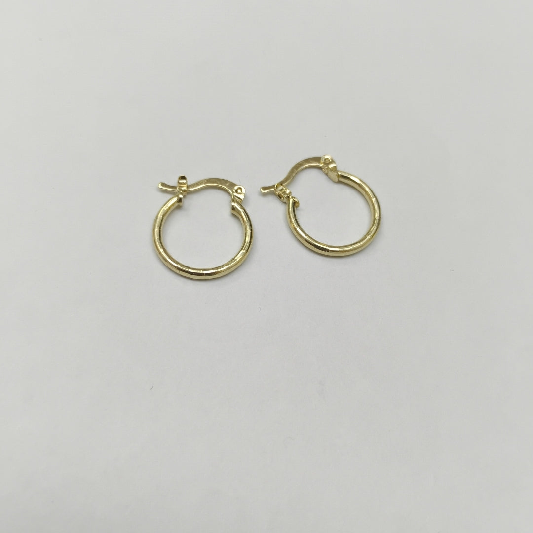 ARETES ARRACADAS ESTRIADAS 14K 1.4 GR (NUEVO)