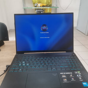 LAPTOP ASUS TUF GAMING F16 FX607VJ-RL024W (2025) 512 GB SSD 16 GB RAM (SEMINUEVO)