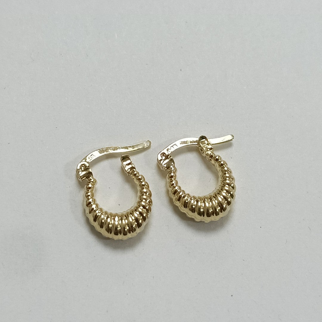 ARETES ARRACADA ESTRIADAS 14K 1.2 GR (NUEVO)