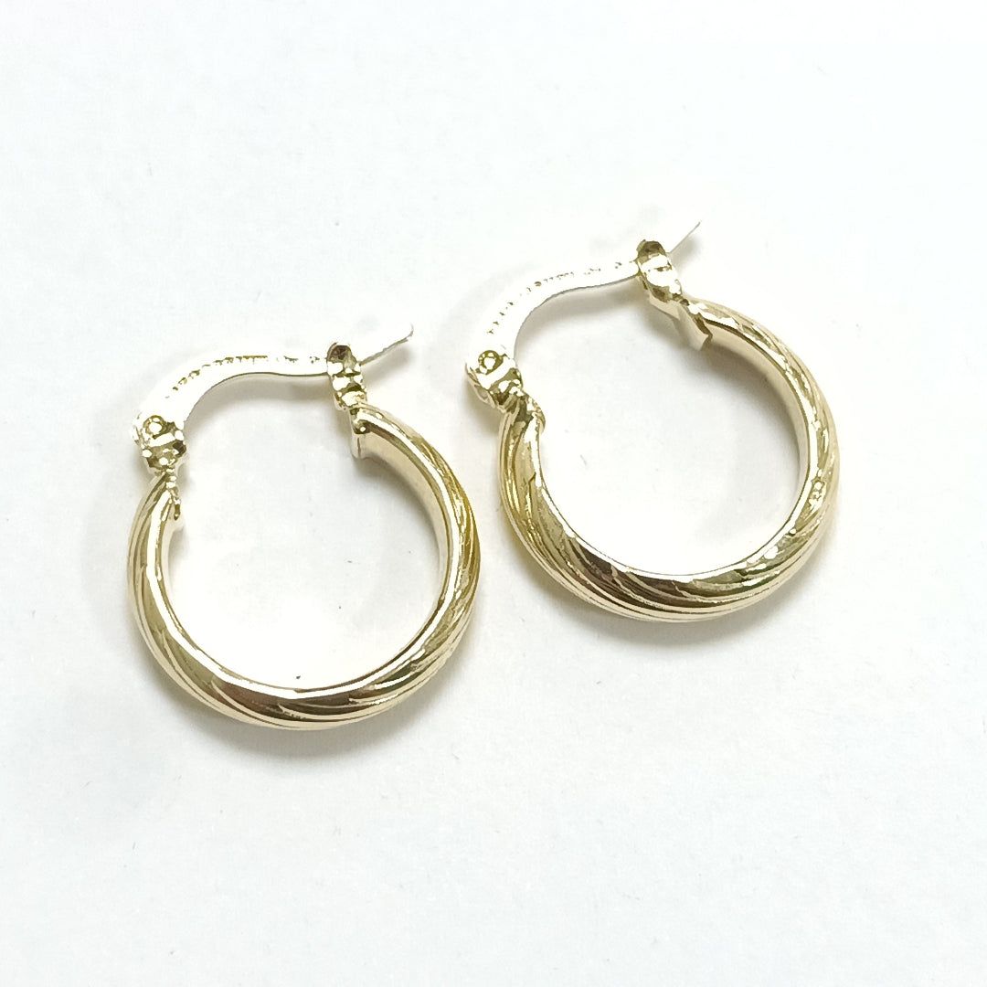 ARETES ARRACADA ASTRIADA 14K 1.6 GR (NUEVO)