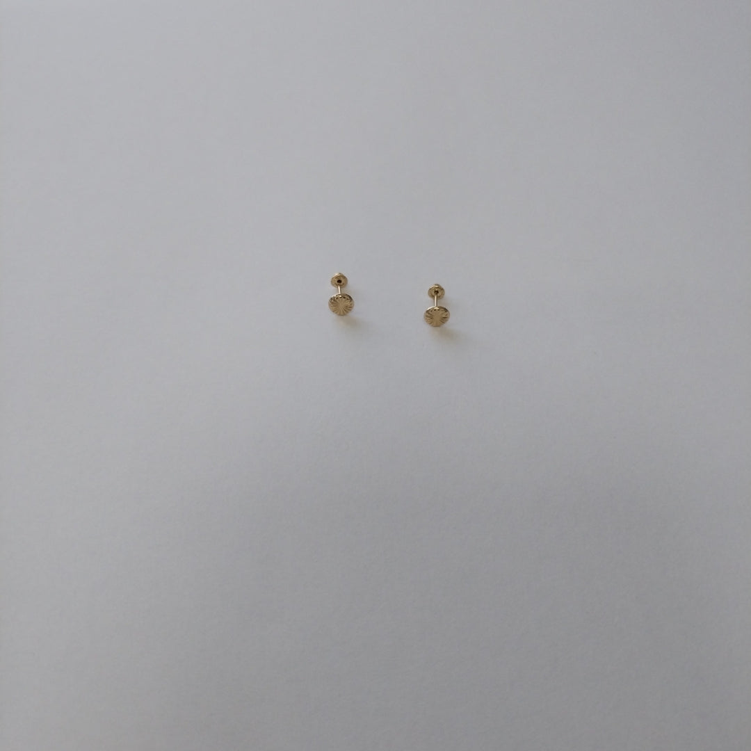 BROQUELES BROQUEL FIG BOTON RAYADO 14K 0.1577 GR (NUEVO)