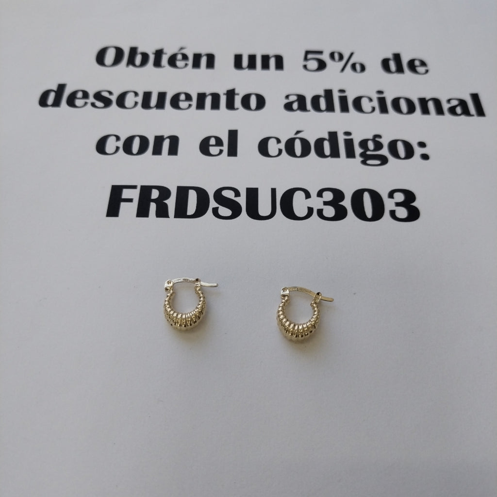 ARETES ARRACADA ESTRIADAS 14K 1.1 GR (NUEVO)