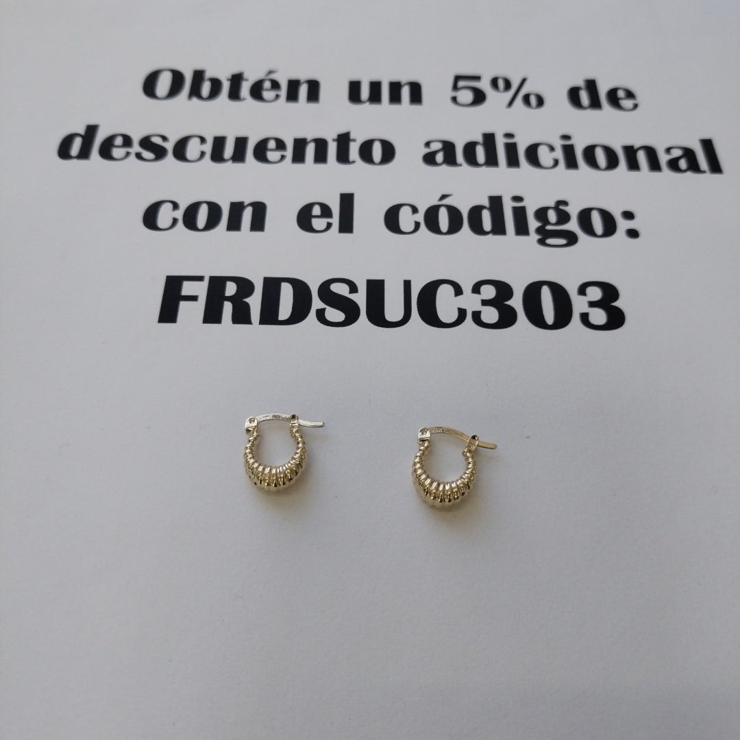 ARETES ARRACADA ESTRIADAS 14K 1.1 GR (NUEVO)