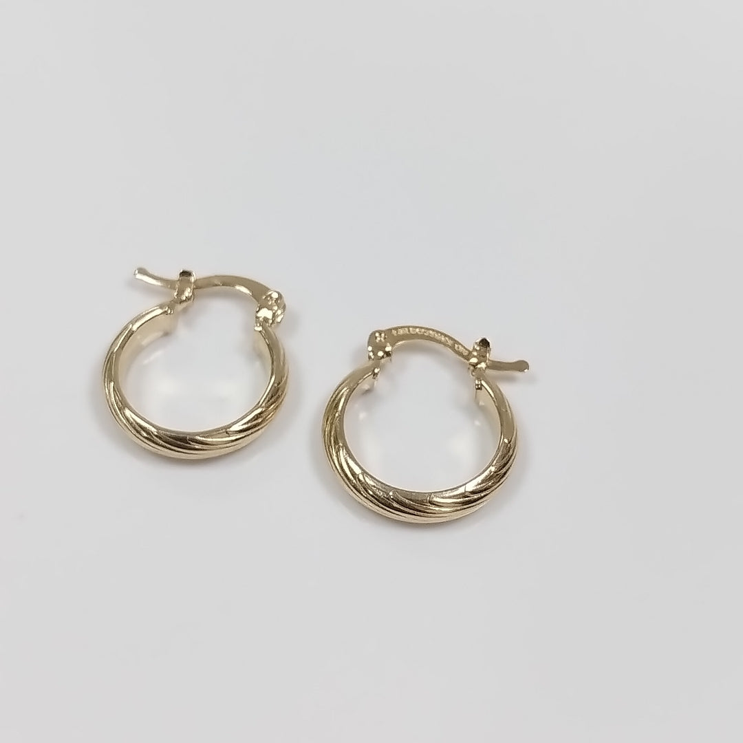 ARETES ARRACADA ASTRIADA 14K 1.7 GR (NUEVO)