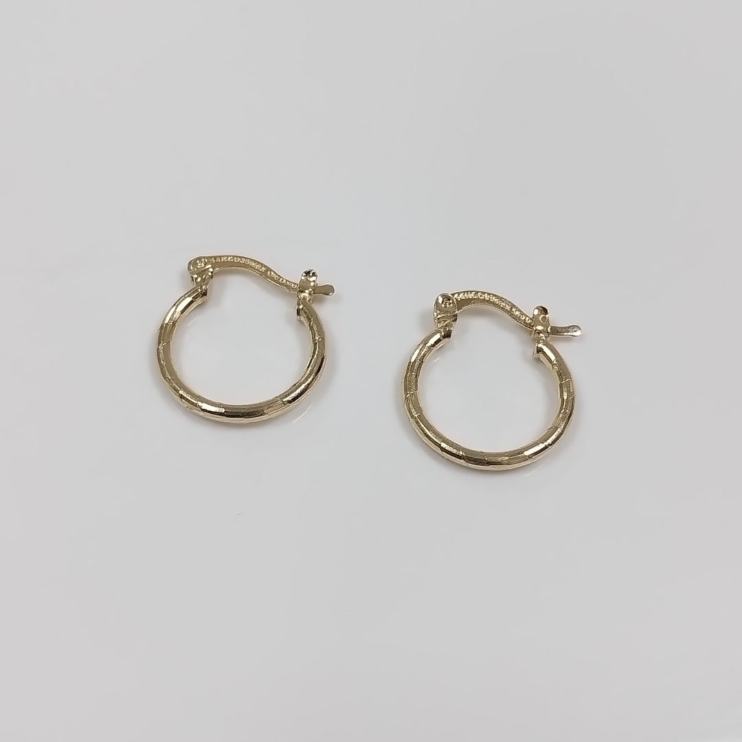 ARETES ARRACADAS ESTRIADAS 14K 1.4 GR (NUEVO)