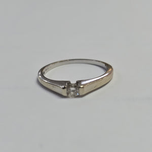 SOLITARIO ORO 14 K 1.8 GRMS (SEMINUEVO)
