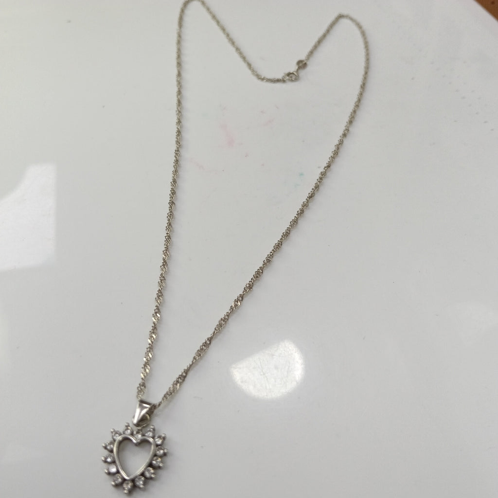 CADENA, DIJE PLATA 3.8 GRMS (SEMINUEVO)