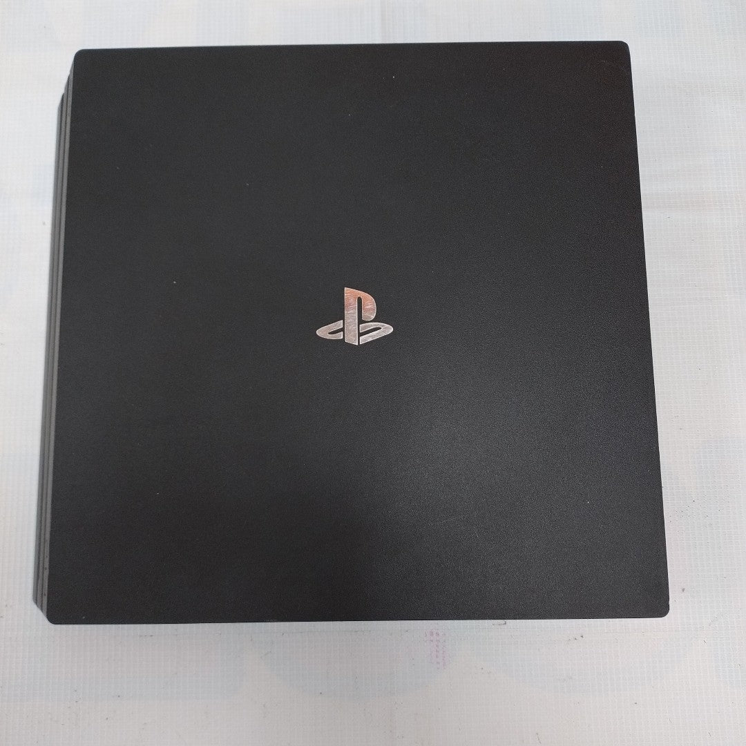 CONSOLA DE VIDEOJUEGO SONY PS4 PRO 1 TB (SEMINUEVO)