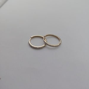 ARETES ARRACADAS C CIRCONIAS 14K 2.1 GR (NUEVO)