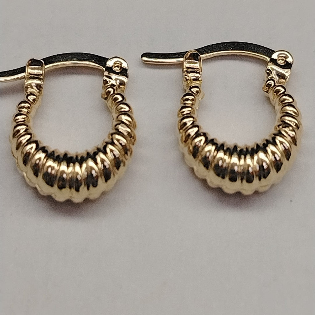 ARETES ARRACADA ESTRIADAS 14K 1.1 GR (NUEVO)