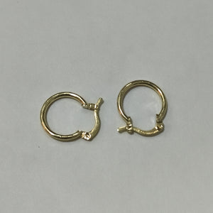 ARETES ARRACADAS ESTRIADAS 14K 1.4 GR (NUEVO)