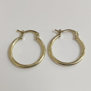 ARETES TEJIDO ARRACADAS LISAS 14K 1.2 GR (NUEVO)