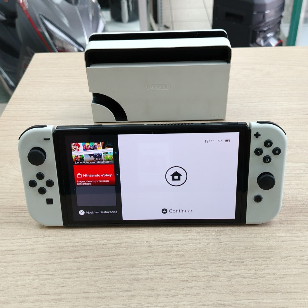 CONSOLA DE VIDEOJUEGO NINTENDO SWITCH OLED 64 GB (SEMINUEVO)